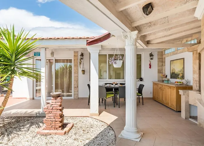 Holiday Home Split